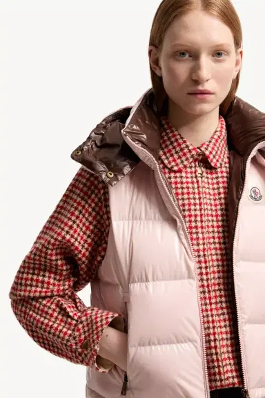 Moncler Niverolle Short Down Vest | Thumbnail 7 Moncler Niverolle Short Down Vest | Thumbnail 7