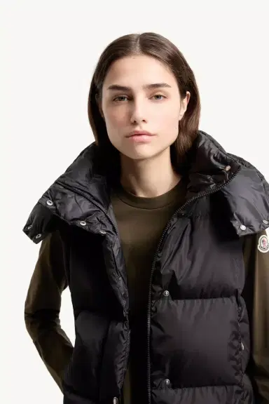 Moncler Macareux Down Vest | Thumbnail 7 Moncler Macareux Down Vest | Thumbnail 7