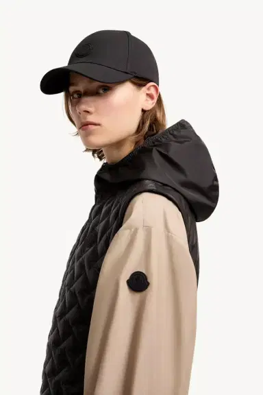 Moncler Mirage Packable 2-in-1 Short Down Jacket | Thumbnail 4 Moncler Mirage Packable 2-in-1 Short Down Jacket | Thumbnail 4