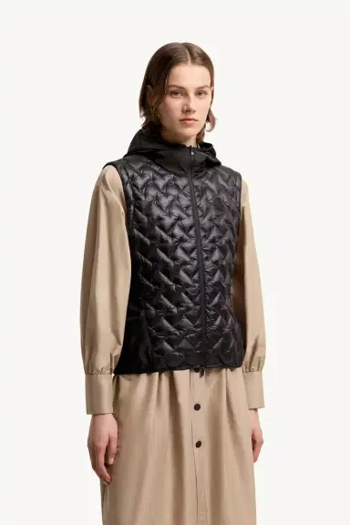 Moncler Mirage Packable 2-in-1 Short Down Jacket | Thumbnail 7 Moncler Mirage Packable 2-in-1 Short Down Jacket | Thumbnail 7