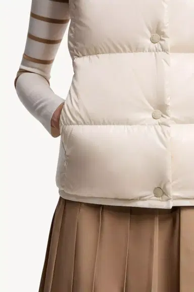 Moncler Badia Down Vest | Thumbnail 7 Moncler Badia Down Vest | Thumbnail 7