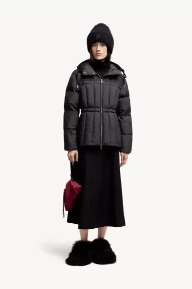 Moncler Estom Vertical-quilted Hooded Short Down Jacket | Thumbnail 3 Moncler Estom Vertical-quilted Hooded Short Down Jacket | Thumbnail 3