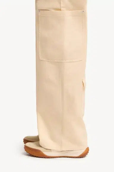 Moncler Canvas Cargo Pants | Thumbnail 4 Moncler Canvas Cargo Pants | Thumbnail 4