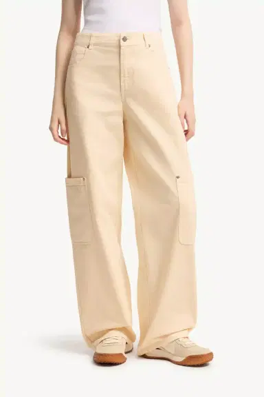 Moncler Canvas Cargo Pants | Thumbnail 5 Moncler Canvas Cargo Pants | Thumbnail 5