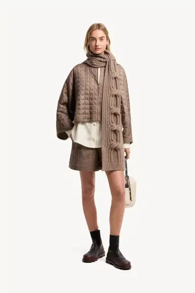Moncler Hooded Square-quilted Padded Cape | Thumbnail 3 Moncler Hooded Square-quilted Padded Cape | Thumbnail 3