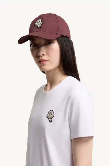 Moncler Logo Patch Cotton T-shirt | Thumbnail 3 Moncler Logo Patch Cotton T-shirt | Thumbnail 3