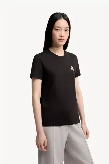Moncler Logo Patch Cotton T-shirt | Thumbnail 5 Moncler Logo Patch Cotton T-shirt | Thumbnail 5