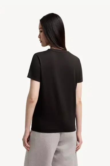 Moncler Logo Patch Cotton T-shirt | Thumbnail 6 Moncler Logo Patch Cotton T-shirt | Thumbnail 6