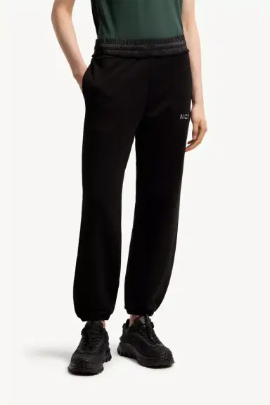Moncler Logo Cotton Sweatpants | Thumbnail 5 Moncler Logo Cotton Sweatpants | Thumbnail 5