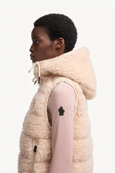 Moncler Grenoble Teddy Hooded Insulated Vest | Thumbnail 4 Moncler Grenoble Teddy Hooded Insulated Vest | Thumbnail 4