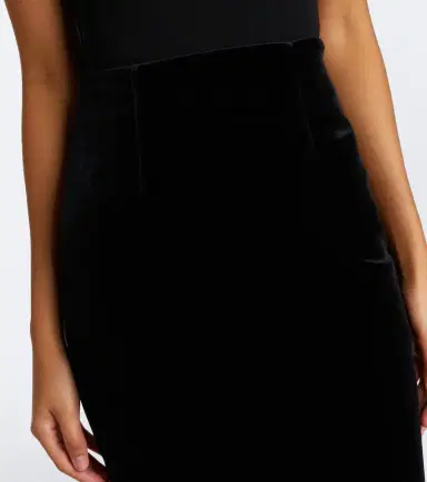 Roland Mouret Velvet pencil skirt | Thumbnail 2 Roland Mouret Velvet pencil skirt | Thumbnail 2