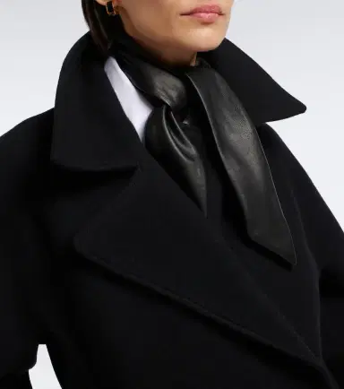TOTEME Leather scarf | Thumbnail 4 TOTEME Leather scarf | Thumbnail 4