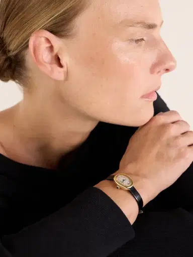 Cartier Baignoire Mini 18-karat Gold Watch | Thumbnail 2 Cartier Baignoire Mini 18-karat Gold Watch | Thumbnail 2