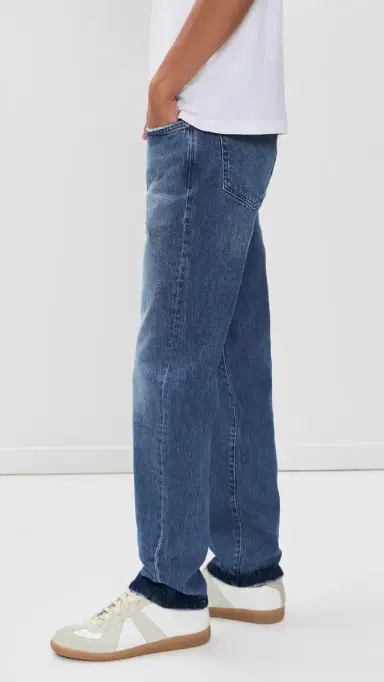 Joe's Jeans The Classic Straight Jeans | Thumbnail 4 Joe's Jeans The Classic Straight Jeans | Thumbnail 4