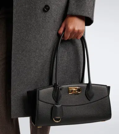 Ferragamo Studio East-West Small leather shoulder bag | Thumbnail 5 Ferragamo Studio East-West Small leather shoulder bag | Thumbnail 5