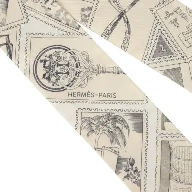 HERMÈS Hermes "Le Philateliste Du Faubourg" Parchemin, Graphite Multi Silk | Thumbnail 3 HERMÈS Hermes "Le Philateliste Du Faubourg" Parchemin, Graphite Multi Silk | Thumbnail 3