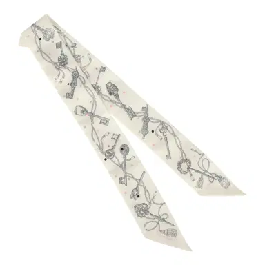 HERMÈS Hermes "Les Cles a Pois" White, Gris Acier, Multicolore Silk | Thumbnail 2 HERMÈS Hermes "Les Cles a Pois" White, Gris Acier, Multicolore Silk | Thumbnail 2