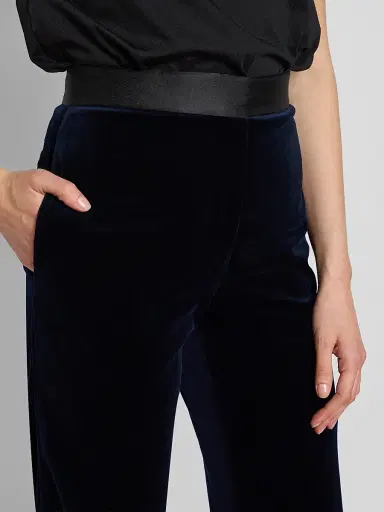 Victoria Beckham Women's Alina Cotton-Blend Velvet Wide-Leg Trousers | Thumbnail 5 Victoria Beckham Women's Alina Cotton-Blend Velvet Wide-Leg Trousers | Thumbnail 5