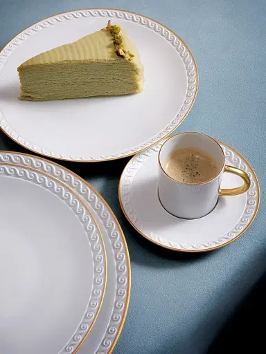 L'Objet Neptune Porcelain & 24K Gold Dessert Plate | Thumbnail 3 L'Objet Neptune Porcelain & 24K Gold Dessert Plate | Thumbnail 3