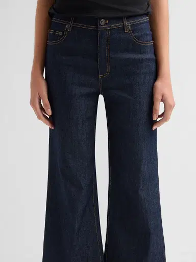 Cinq à Sept Women's Joey Mid-Rise Flare Crop Jeans | Thumbnail 5 Cinq à Sept Women's Joey Mid-Rise Flare Crop Jeans | Thumbnail 5
