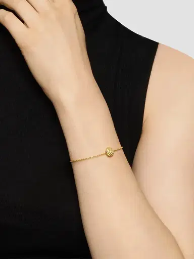 David Yurman Women's Sculpted Cable Center Station Chain Bracelet in 18K Yellow Gold, 10MM | Thumbnail 2 David Yurman Women's Sculpted Cable Center Station Chain Bracelet in 18K Yellow Gold, 10MM | Thumbnail 2