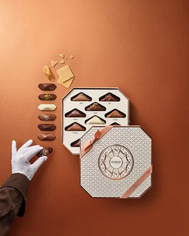 Neuhaus Chocolate 22-Piece Icon Collection Box | Thumbnail 4 Neuhaus Chocolate 22-Piece Icon Collection Box | Thumbnail 4