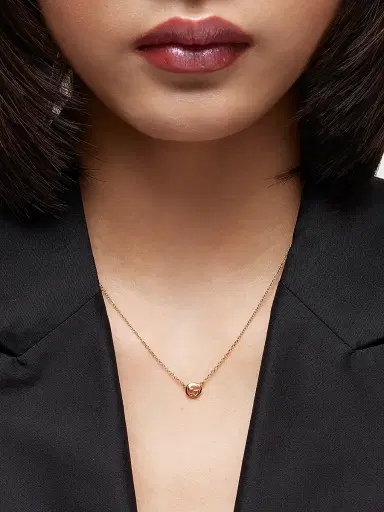 Gucci Women's Interlocking 18K Yellow Gold Pendant Necklace | Thumbnail 2 Gucci Women's Interlocking 18K Yellow Gold Pendant Necklace | Thumbnail 2