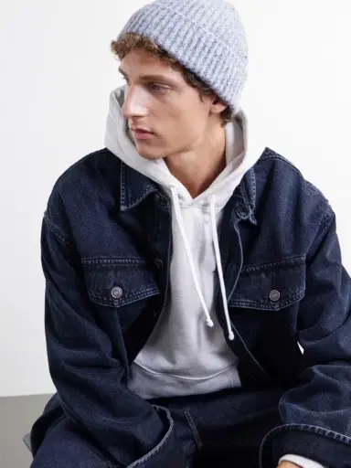 Inis Meáin Ribbed Cashmere Beanie - Men | Thumbnail 3 Inis Meáin Ribbed Cashmere Beanie - Men | Thumbnail 3