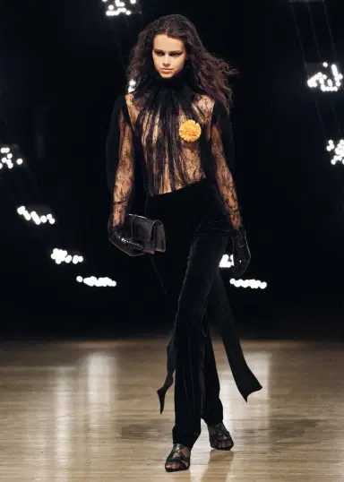 Khaite Bonnie Top In Black Lace | Thumbnail 7 Khaite Bonnie Top In Black Lace | Thumbnail 7