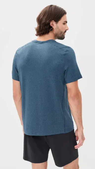 Rhone Invictus Training Tee V2 | Thumbnail 3 Rhone Invictus Training Tee V2 | Thumbnail 3