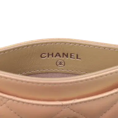 Chanel Chanel Classic Card Holder Wallet Light Pink Iridescent Calfskin Silver Hardware | Thumbnail 7 Chanel Chanel Classic Card Holder Wallet Light Pink Iridescent Calfskin Silver Hardware | Thumbnail 7