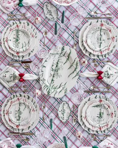 Juliska Country Estate Winter Frolic 18" Platter Evergreen | Thumbnail 4 Juliska Country Estate Winter Frolic 18" Platter Evergreen | Thumbnail 4