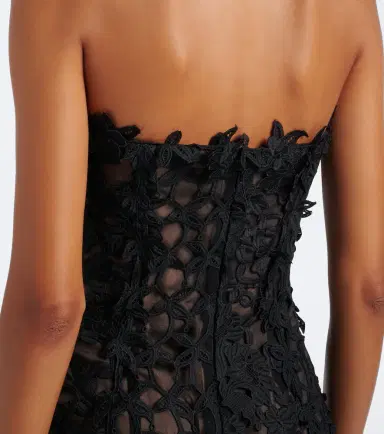 Oscar de la Renta Lace asymmetric gown | Thumbnail 4 Oscar de la Renta Lace asymmetric gown | Thumbnail 4