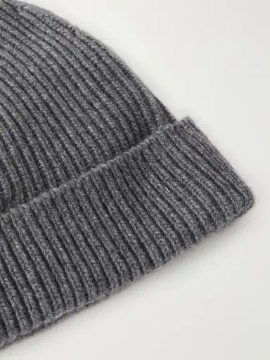 Johnstons of Elgin Ribbed Cashmere Beanie - Men | Thumbnail 4 Johnstons of Elgin Ribbed Cashmere Beanie - Men | Thumbnail 4