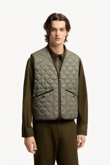 Moncler Grenoble Ilmen Padded Vest | Thumbnail 5 Moncler Grenoble Ilmen Padded Vest | Thumbnail 5