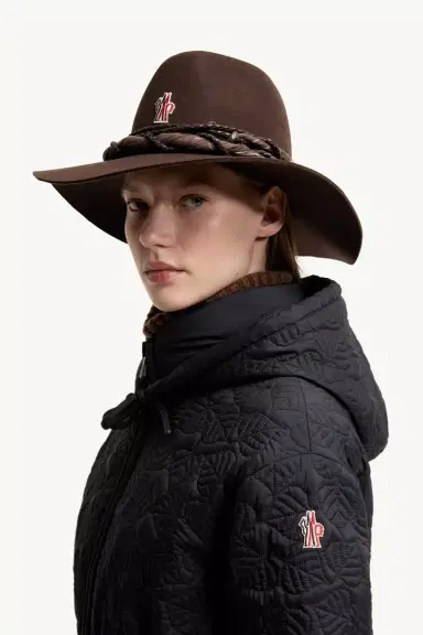 Moncler Grenoble Etaules Leaf Embroidered Hooded Short Down Jacket | Thumbnail 4 Moncler Grenoble Etaules Leaf Embroidered Hooded Short Down Jacket | Thumbnail 4