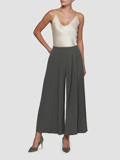 L'Agence Women's Novalynn Pleated Crop Pants | Thumbnail 2 L'Agence Women's Novalynn Pleated Crop Pants | Thumbnail 2