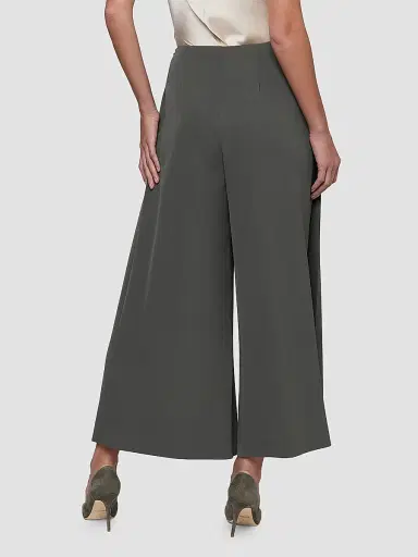 L'Agence Women's Novalynn Pleated Crop Pants | Thumbnail 3 L'Agence Women's Novalynn Pleated Crop Pants | Thumbnail 3