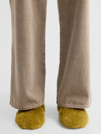 Stuart Weitzman Women's Roxanne Shearling Mules | Thumbnail 2 Stuart Weitzman Women's Roxanne Shearling Mules | Thumbnail 2