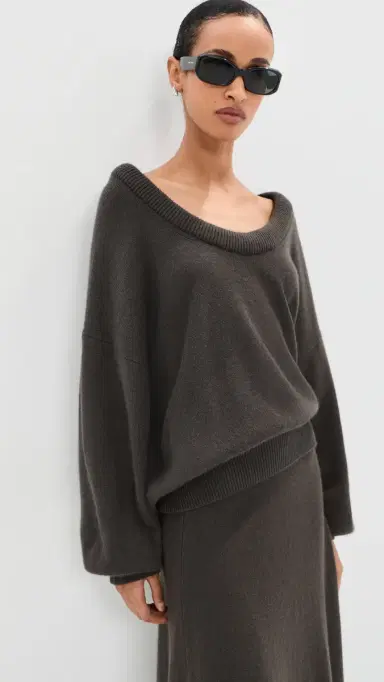 Lisa Yang Doria Cashmere Sweater | Thumbnail 2 Lisa Yang Doria Cashmere Sweater | Thumbnail 2