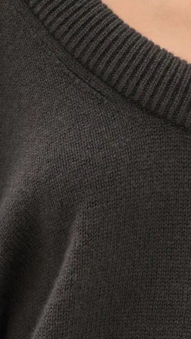 Lisa Yang Doria Cashmere Sweater | Thumbnail 6 Lisa Yang Doria Cashmere Sweater | Thumbnail 6