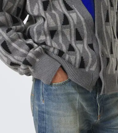 Versace Jacquard wool and cashmere cardigan | Thumbnail 5 Versace Jacquard wool and cashmere cardigan | Thumbnail 5