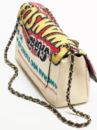 Chanel Maxi Flapbag | Thumbnail 4 Chanel Maxi Flapbag | Thumbnail 4
