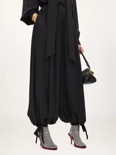 Chloé Fluid pleated pants in crêpe de chine | Thumbnail 4 Chloé Fluid pleated pants in crêpe de chine | Thumbnail 4