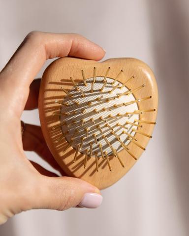 SNOW FOX Gua Sha Hair and Scalp Brush Love Heart Wooden Edition | Thumbnail 5 SNOW FOX Gua Sha Hair and Scalp Brush Love Heart Wooden Edition | Thumbnail 5