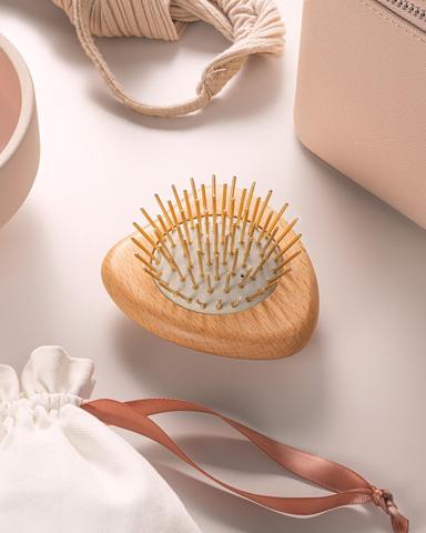 SNOW FOX Gua Sha Hair and Scalp Brush Love Heart Wooden Edition | Thumbnail 6 SNOW FOX Gua Sha Hair and Scalp Brush Love Heart Wooden Edition | Thumbnail 6